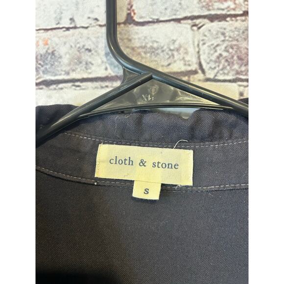 Cloth and Stone blue rayon long sleeve button down shirt women's size small - Picture 2 of 4